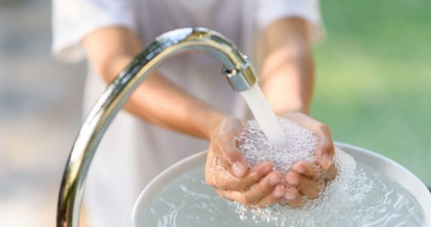 agua-del-grifo-1140×600-980×516
