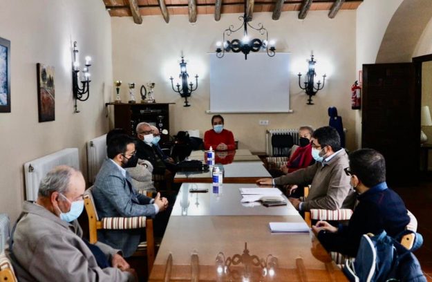 20220323_foto_Renovada la Junta Directiva del Hogar de Mayores de Olivenza
