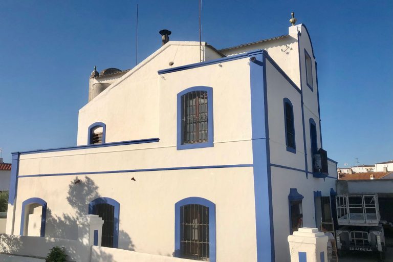 c30772f8-6729-47dc-965a-4b887904adb9