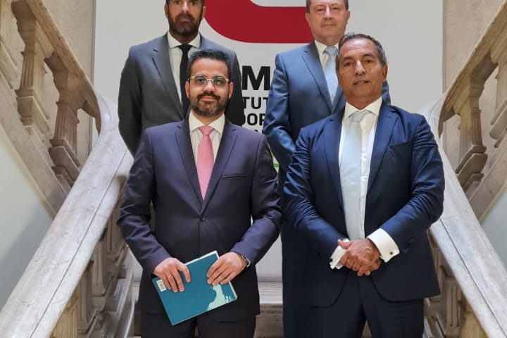 reunión camoes