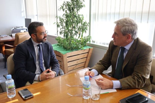 reunión consejrero gestión forestal y mundo rural